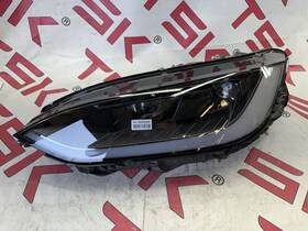 1800040-00-b Tesla Model X Left Headlight Good Optic 450