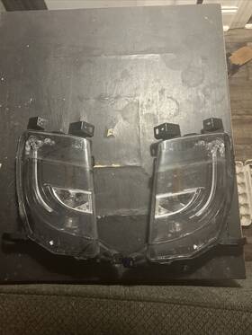 6005913-00-g Tesla 17-20 Model S Front Foglights Fog Light Lamp 6005913-00-g Tesla 17-20 Model S Front Foglights Fog Light Lamp