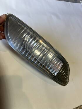 81211c Toyota Avalon Fog Light Rh 2000-2002 Oem Passenger