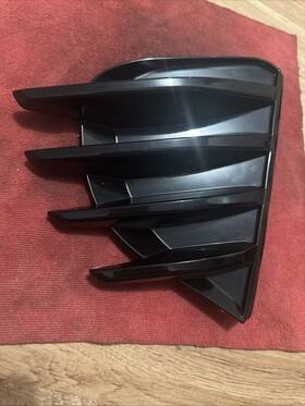 81481-02680-b Toyota 2016 2017 2018 2019 Corolla Right Side Fog Light Cover Oem 81481-02680-b Toyota 2016 2017 2018 2019 Corolla Right Side Fog Light Cover Oem