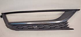 561853666a Volkswagen 2015 Passat Right/pass Side Fog Light Cover Chrome Grille