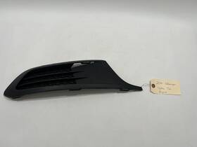 5c6853666 Volkswagen 2012 - 2017 Jetta Front Right Fog Lamp Light Cover Oem