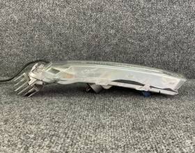 89250222 Volvo 2015-2017 S60 Right Passenger Side Daytime Running Fog Light Lamp 89250222 Volvo 2015-2017 S60 Right Passenger Side Daytime Running Fog Light Lamp