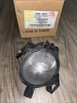 2005 - 2006 Nissan Altima Quest Fog Light Lamp Bumper Mounted Right. Fixed Price $40.00.