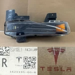 Oem 2021-2024 Tesla Model X Fog Light Up Level Passenger Rh Side 1621195-00-B. Fixed Price $266.26.