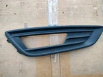 15-18 Ford Focus Sedan Front Right Bumper Fog Light Bezel Oem F1EB-15A298 LT4. Fixed Price $44.99.