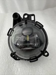 2020-23 Land Rover Defender Fog Light L8B2-15201-AE Oem. Fixed Price $45.00.